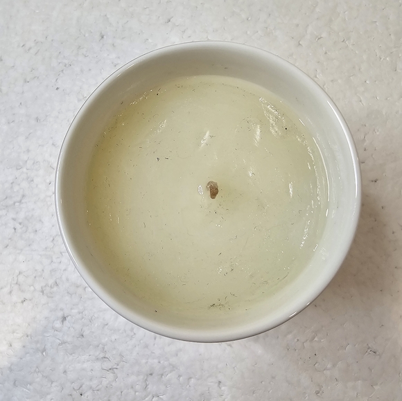 2/$40 KATE SPADE 🔥🔥HOST PICK🔥🔥 BE DAZZLING SCENTED CANDLE New with no tags - Picture 6 of 8